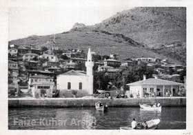 Marmara merkez Camii, TDİ yolcu salonu ve ada evleri(Faize Kuhar arşivi)…