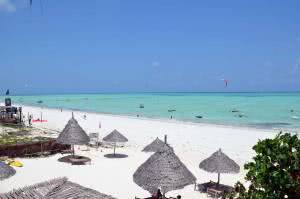 Mercan adası Zanzibar’ın göz alıcı renkleriyle sahili