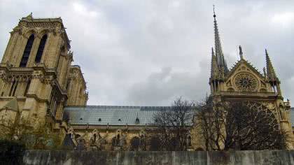 Yürek yakan Notre Dame Katedrali yangını
