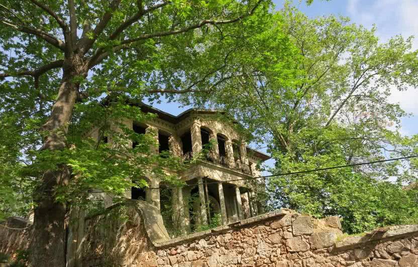 Adalar’ın atıl mekânları