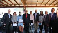 'Sait Faik 113 Yaşında' etkinliğine katılan konuşmacılar ve plaket alan öğrenciler Başkan Gül'le birlikte...