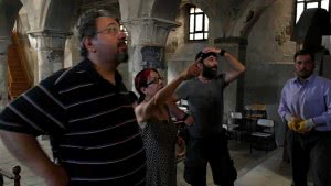 Tatul Anuşyan Sinasos kilise onarımında