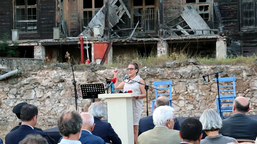 “Yetimhane’nin restorasyonu, alışılagelmiş basmakalıp restorasyon sürecinin dışında bir mimari koruma meselesi olarak düşünülmelidir. ”